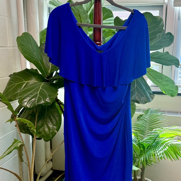 connected apparel Dresses & Skirts - Connected Apparel Blue Short Sleeve Scoop Neck Dress